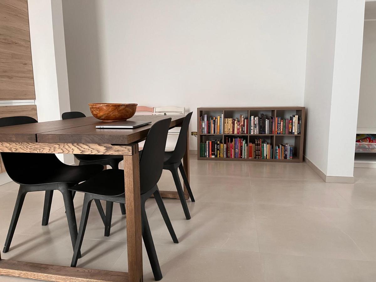 Newly Renovated-Holiday House With Large Garden غالاتينا المظهر الخارجي الصورة