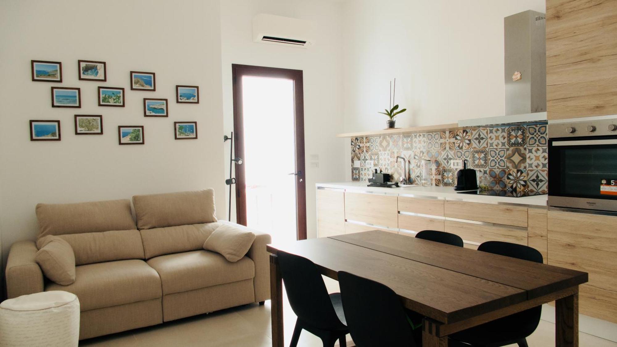 Newly Renovated-Holiday House With Large Garden غالاتينا المظهر الخارجي الصورة